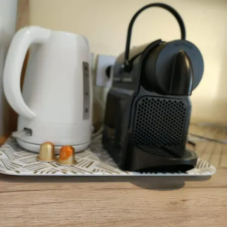 Elegant Escape In 14th Apartmán